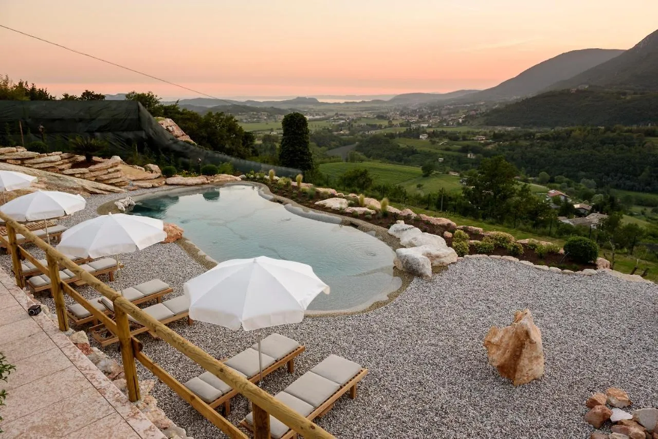 R.A.Country Dream Villa Caprino Veronese 0*,  Italy